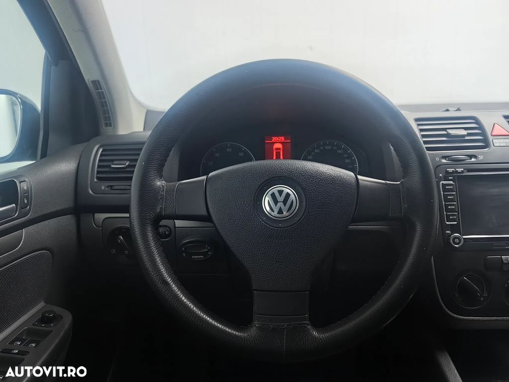 Volkswagen Golf 1.6 Automatik - 22