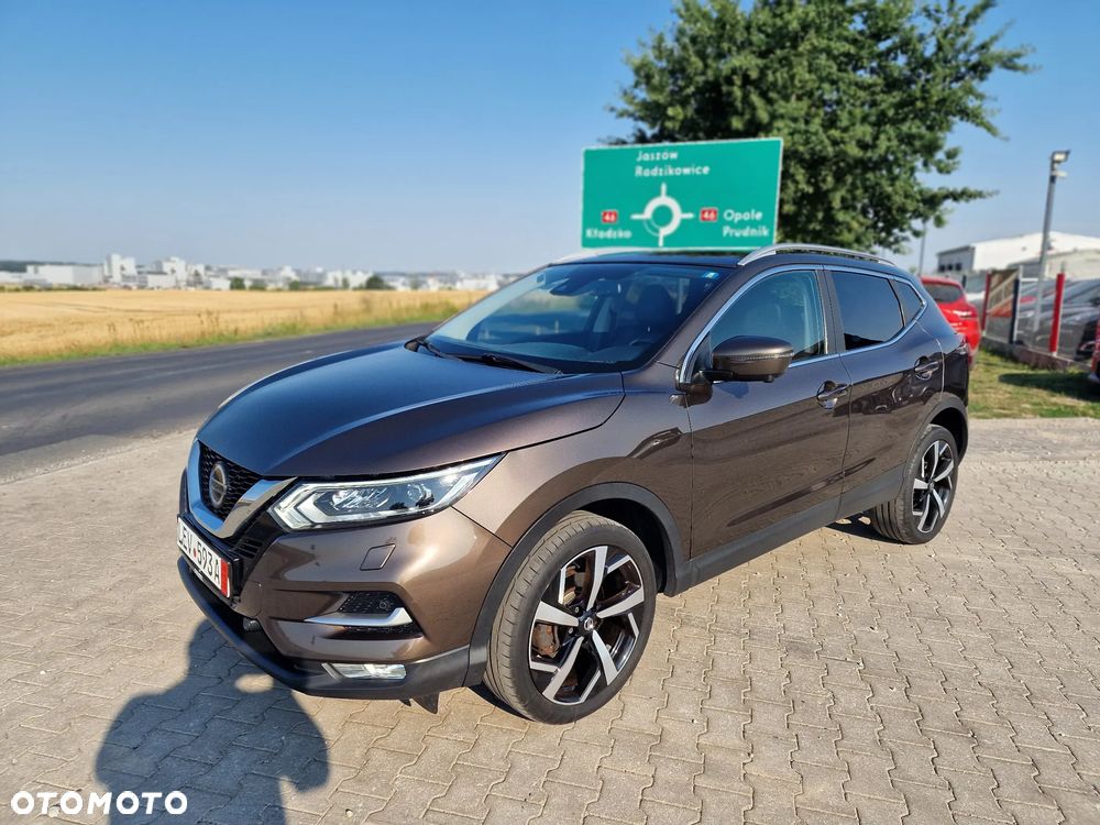 Nissan Qashqai 1.6 DIG-T 360 - 1