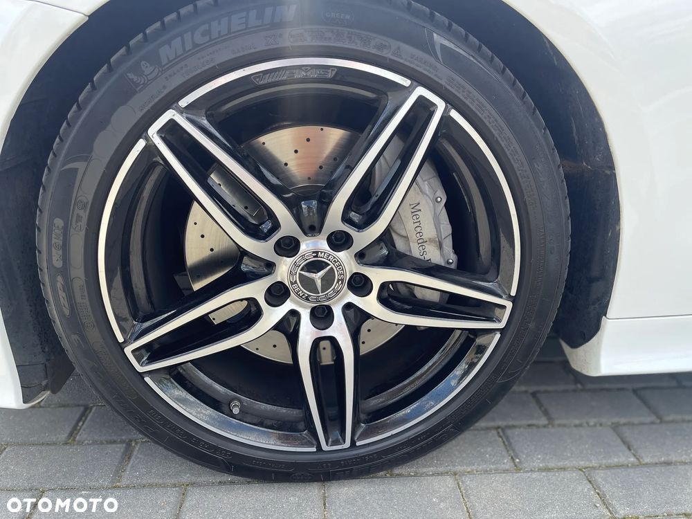 Mercedes-Benz Klasa E 300 Coupe 9G-TRONIC - 16