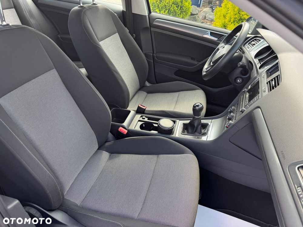 Volkswagen Golf 1.2 TSI BlueMotion Technology Cup - 21