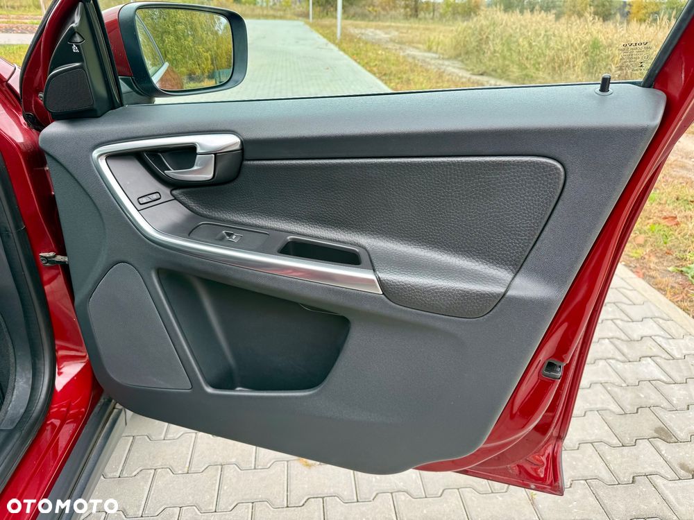 Volvo XC 60 - 30