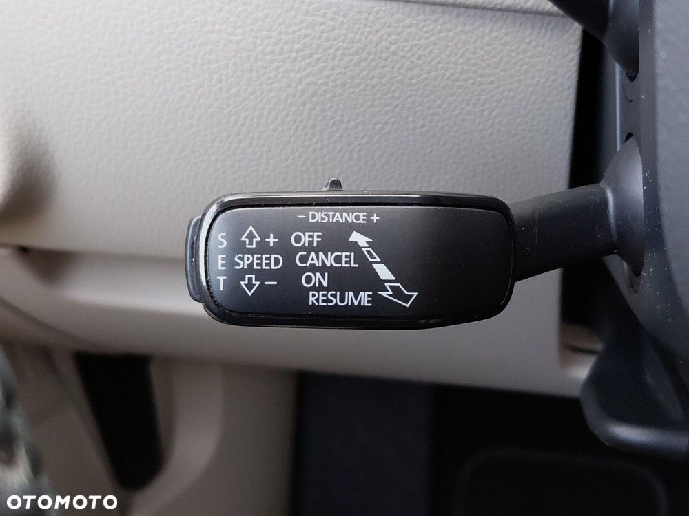 Skoda Superb 2.0 TSI L&K DSG - 25