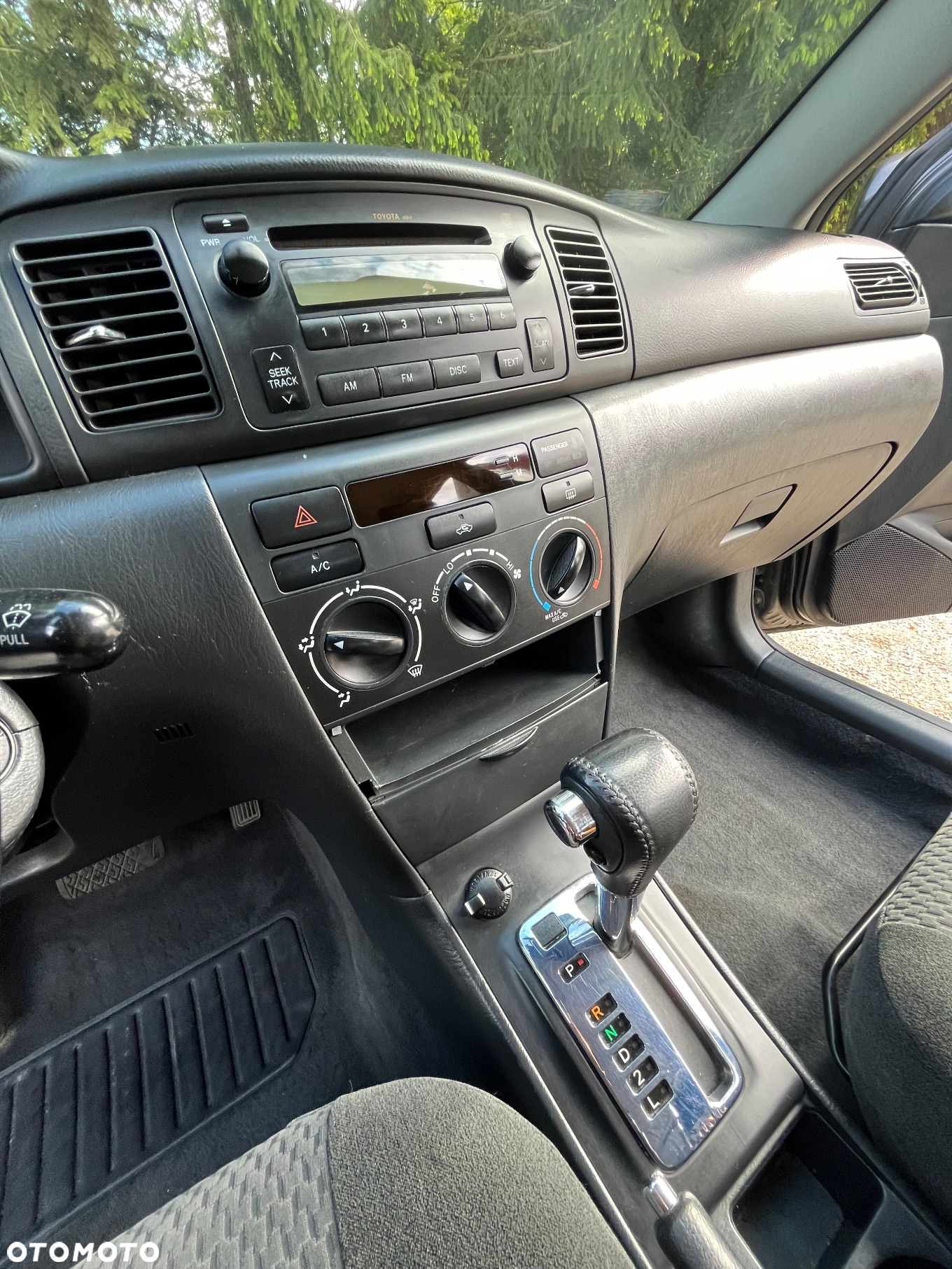 Toyota Corolla - 10