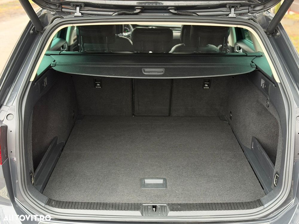 Volkswagen Passat 2.0 TDI DSG Comfortline - 10