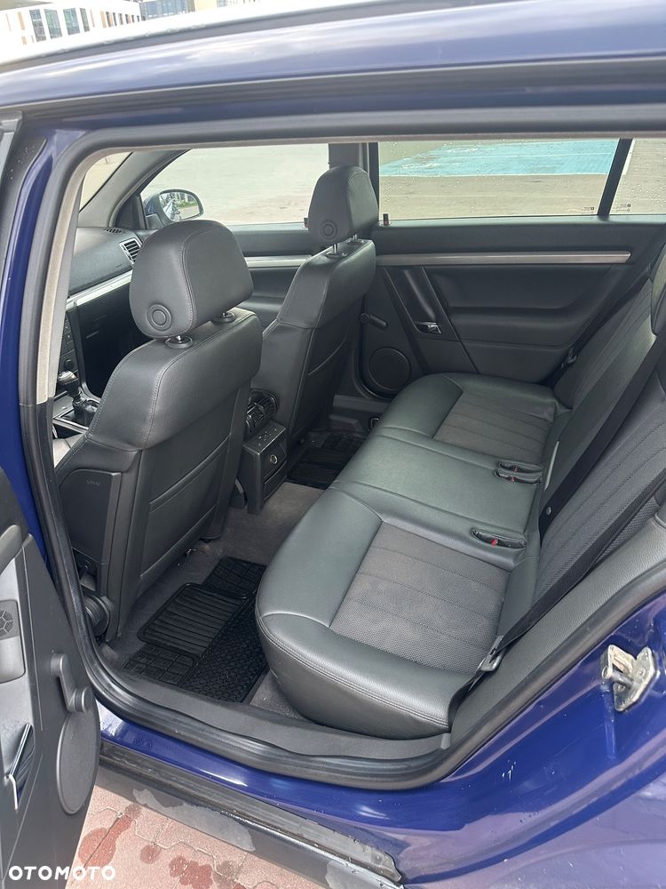 Opel Vectra 1.9 CDTI Cosmo - 8