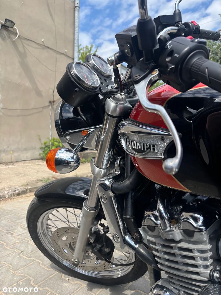 Triumph Thunderbird - 30