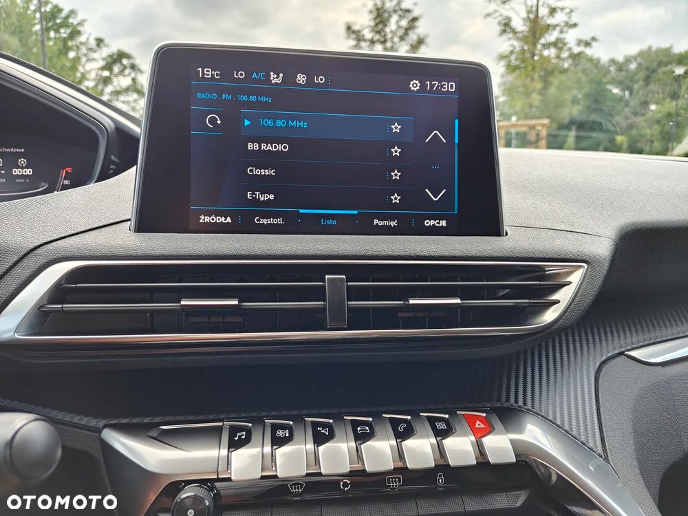 Peugeot 3008 BlueHDi 130 Stop & Start EAT8 Active Business-Paket - 37