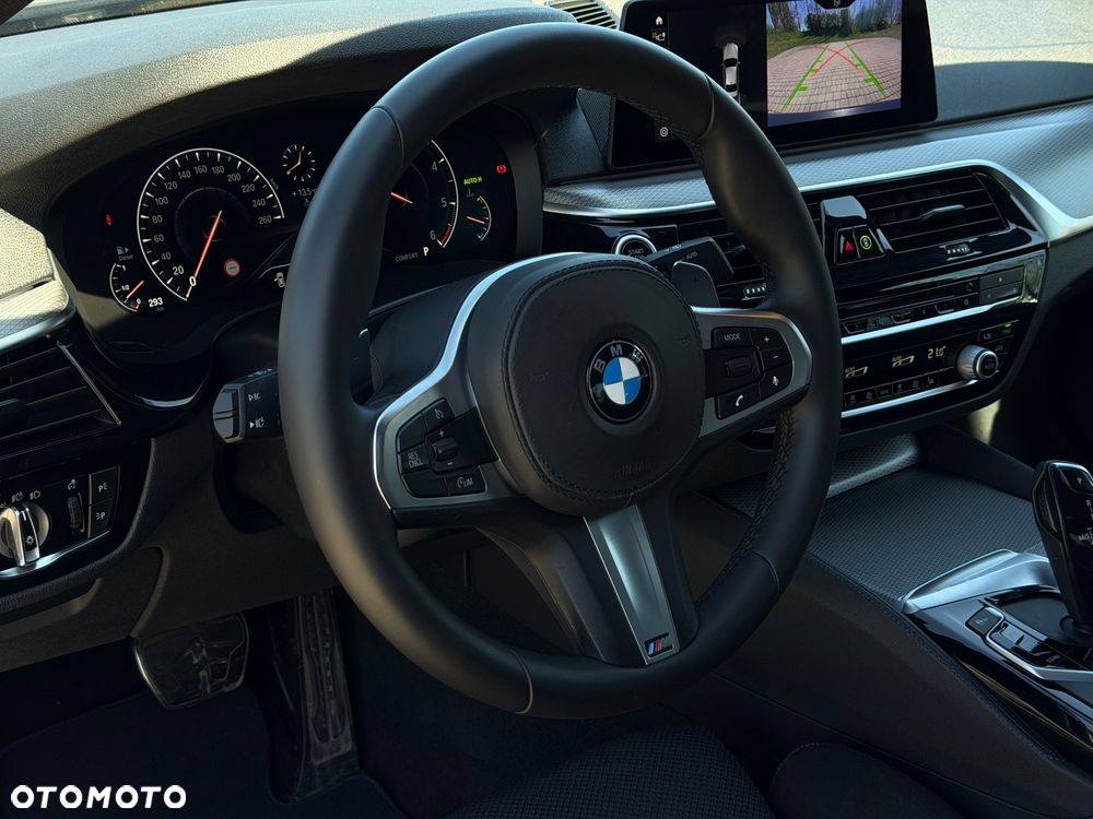BMW Seria 5 520d xDrive M Sport sport - 21