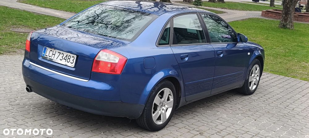 Audi A4 Limousine - 15