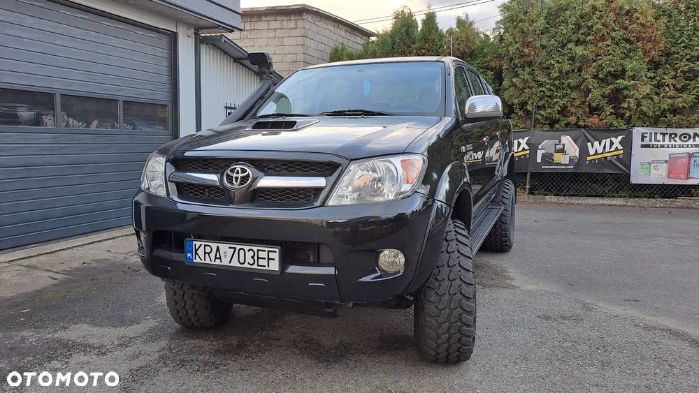 Toyota Hilux - 3