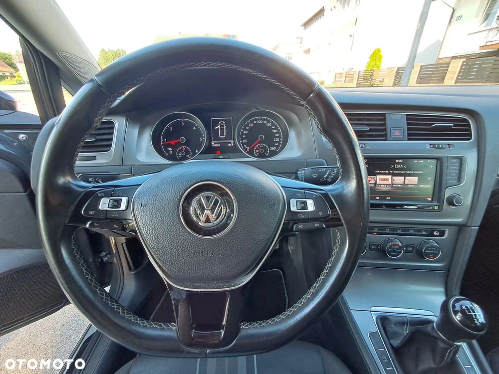 Volkswagen Golf 2.0 BlueTDI Highline - 25