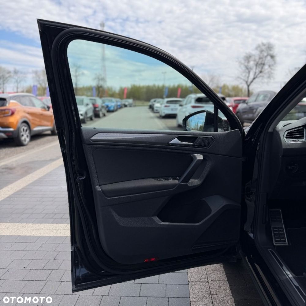 Volkswagen Tiguan - 16