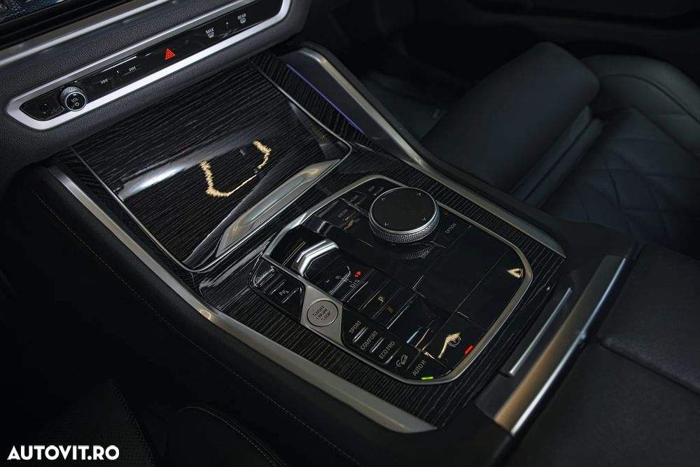 BMW X6 xDrive40i AT MHEV - 14