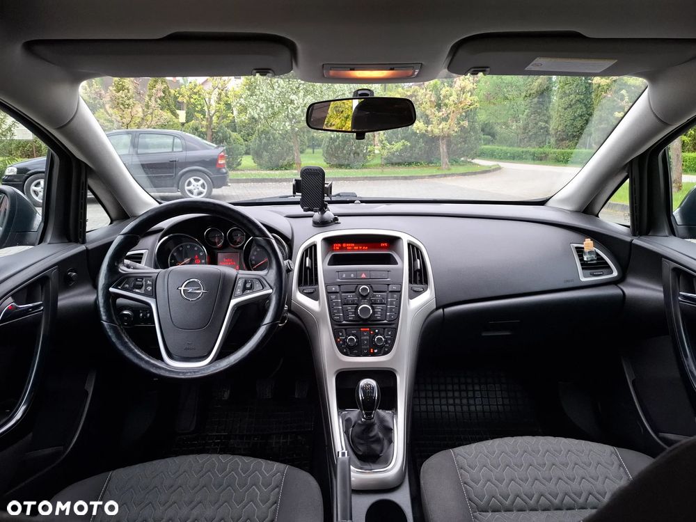Opel Astra 1.4 T Active - 11