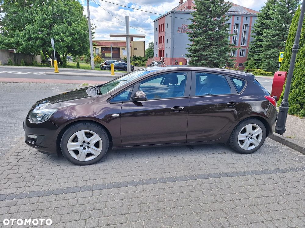 Opel Astra 1.6 Enjoy - 1