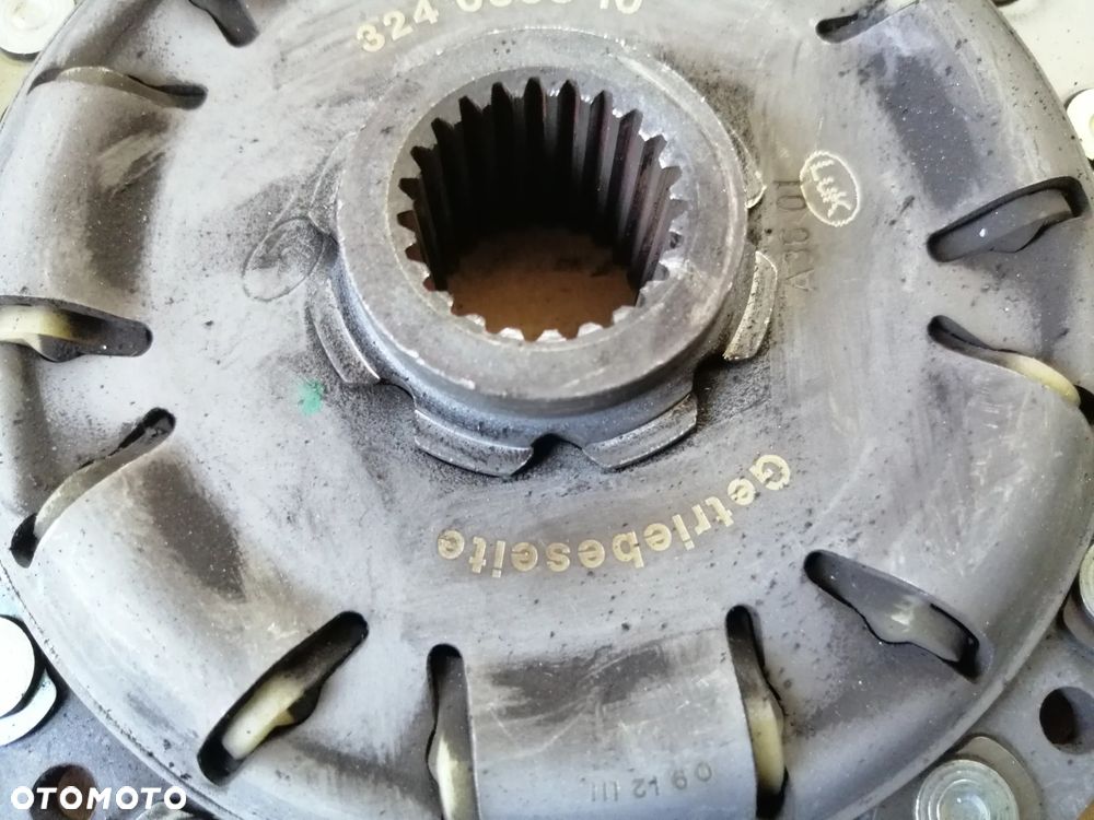 Volkswagen Passat B6 2.0 TDi 140KM BKP koło dwumasowe plus sprzęgło - 8
