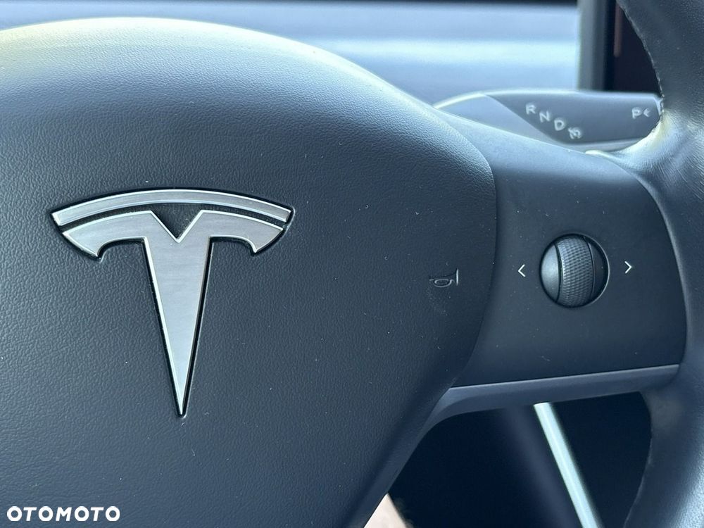 Tesla Model 3 - 33