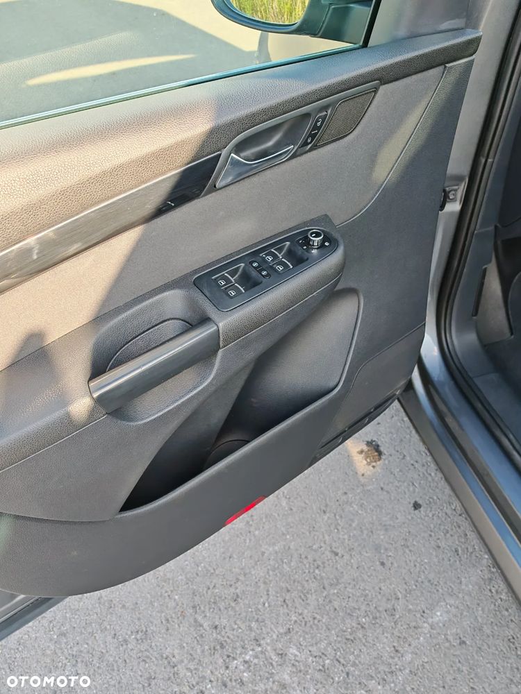 Seat Alhambra 2.0 TDI DPF Ecomotive - 25