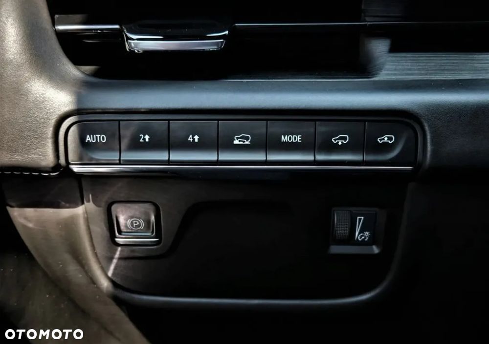 Cadillac Escalade 6.2 V8 AWD AT Premium - 14