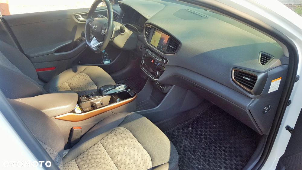 Hyundai IONIQ electric Premium - 15