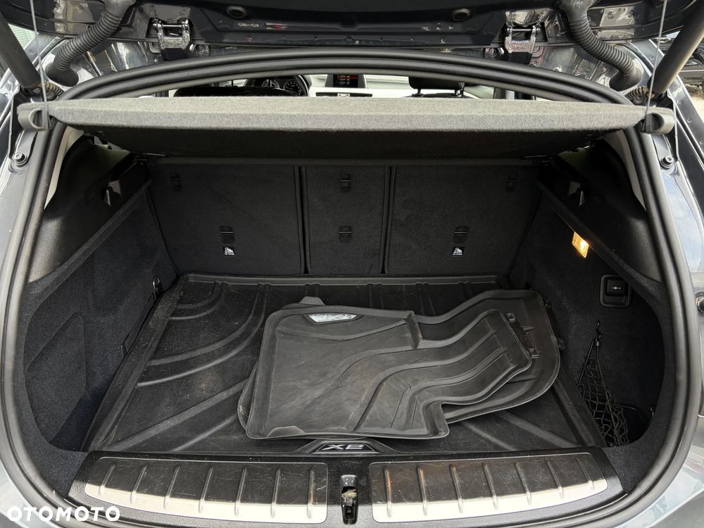 BMW X2 sDrive20i Advantage Plus - 34