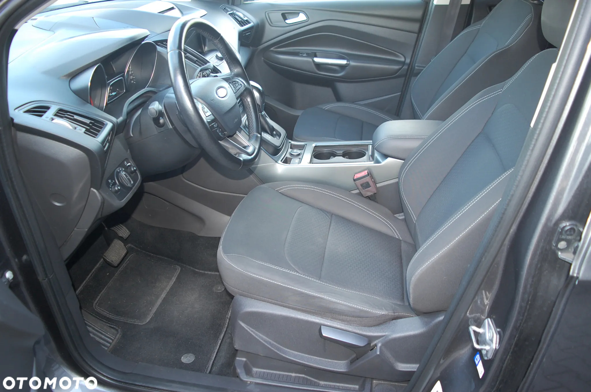 Ford Kuga 2.0 TDCi 4x4 Trend - 24