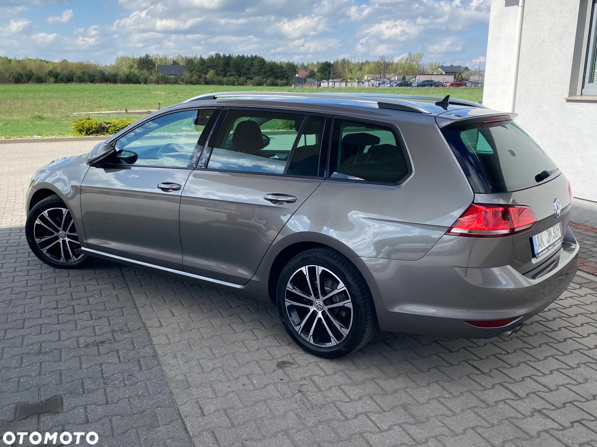 Volkswagen Golf - 5
