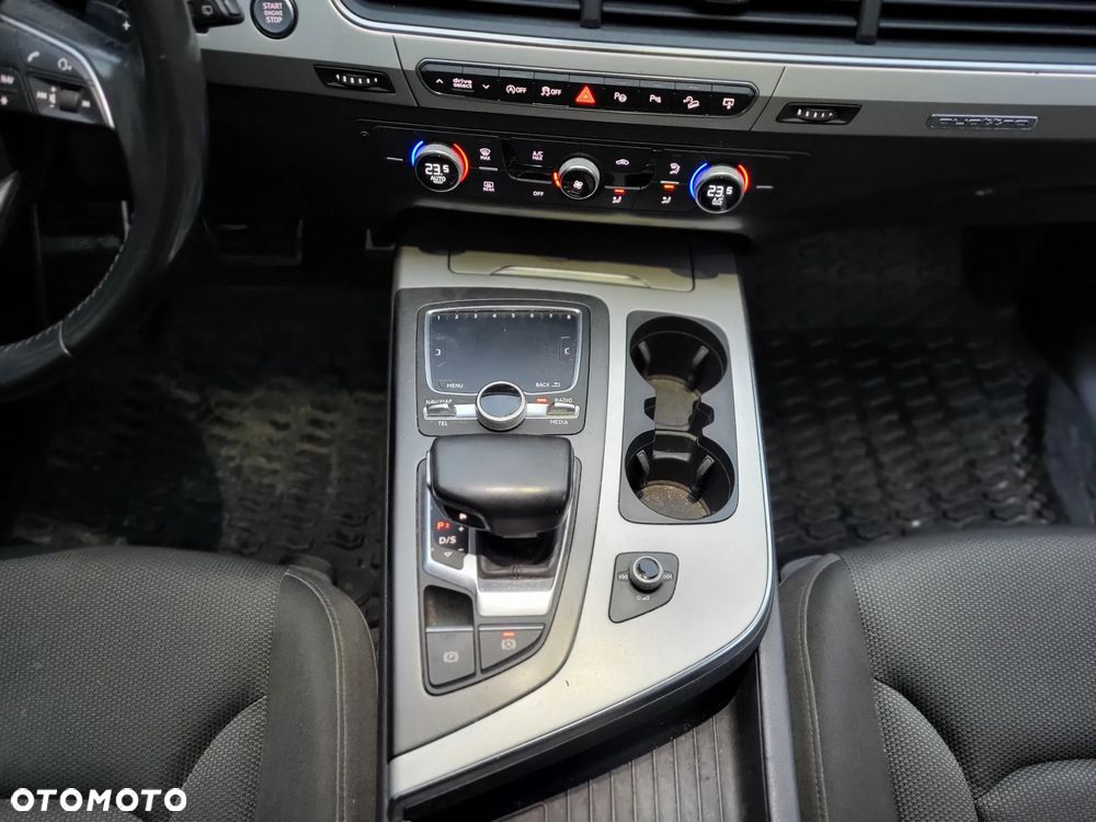 Audi Q7 - 17