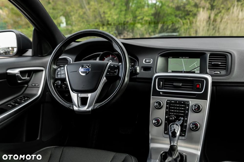 Volvo V60 D3 - 25