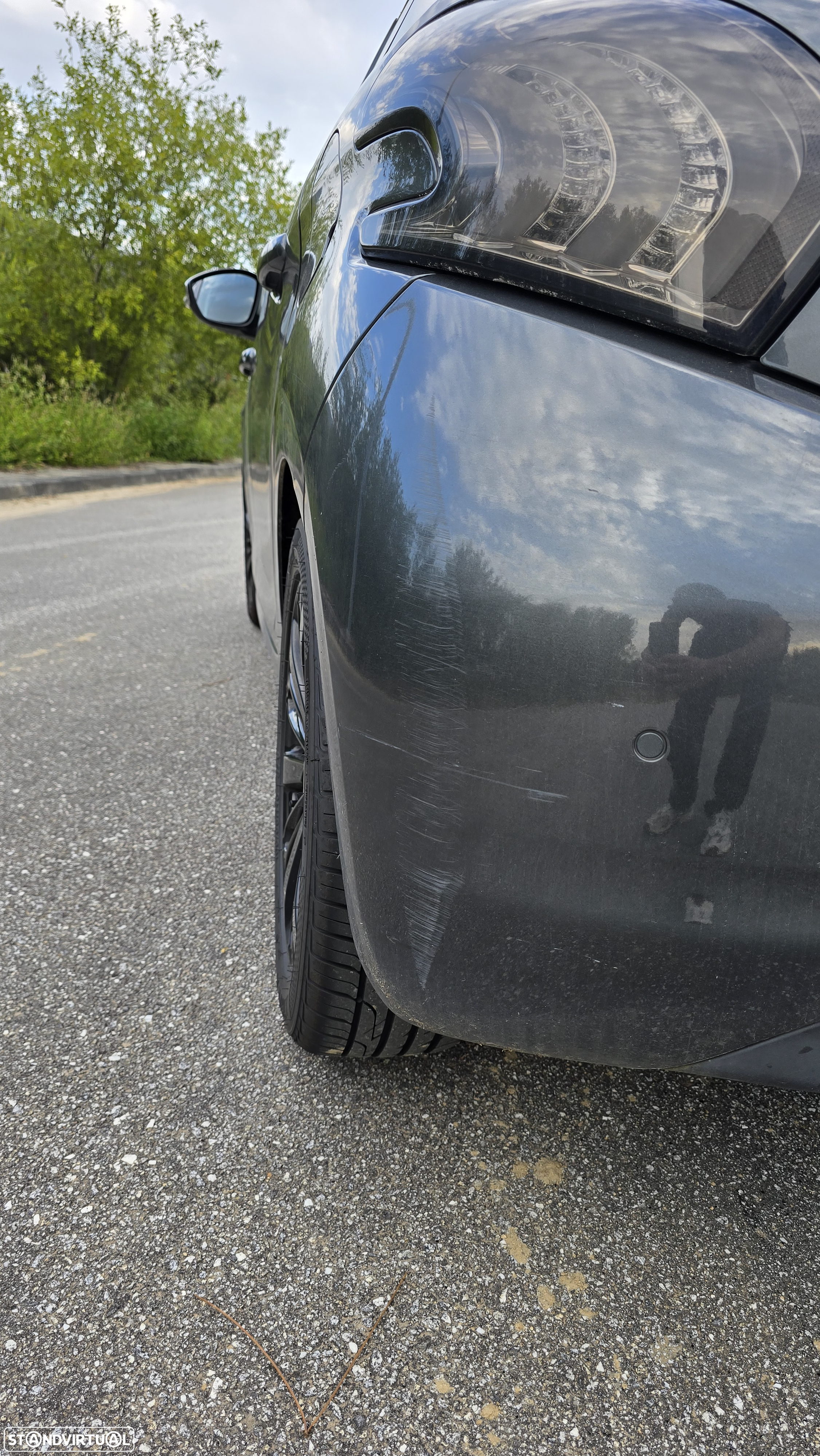 Peugeot 208 1.2 PureTech Style - 9