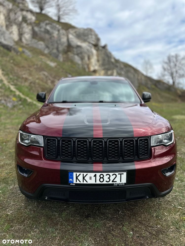 Jeep Grand Cherokee - 27