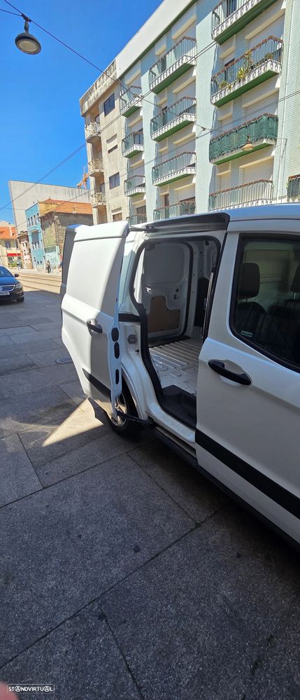Ford Courier - 5