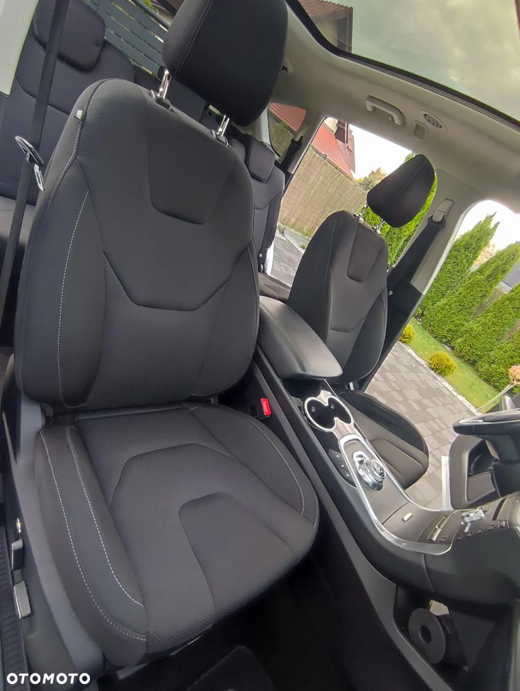 Ford S-Max 2.0 EcoBlue Titanium - 31