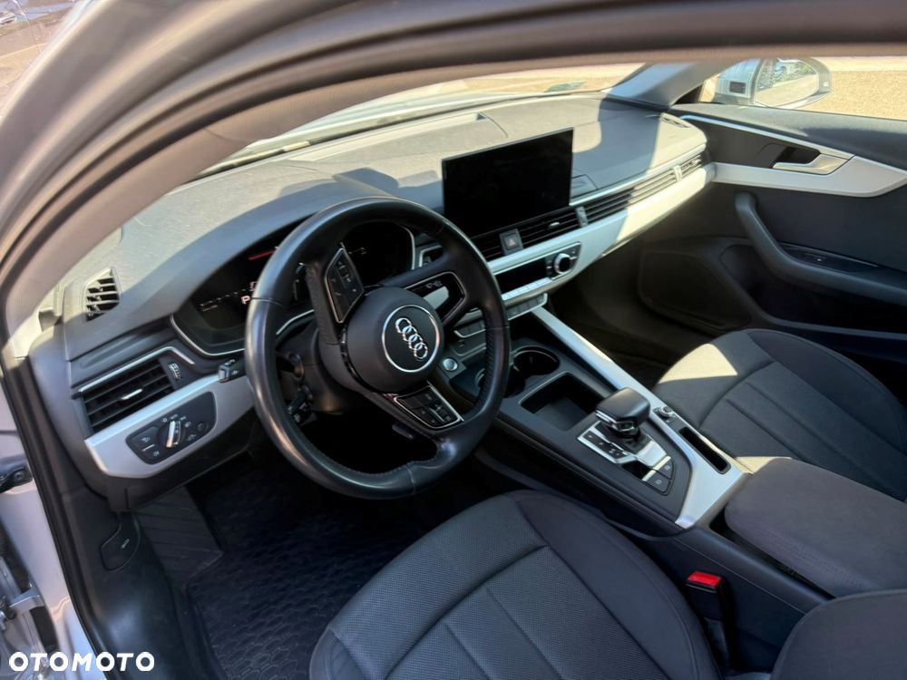 Audi A4 Limousine - 7