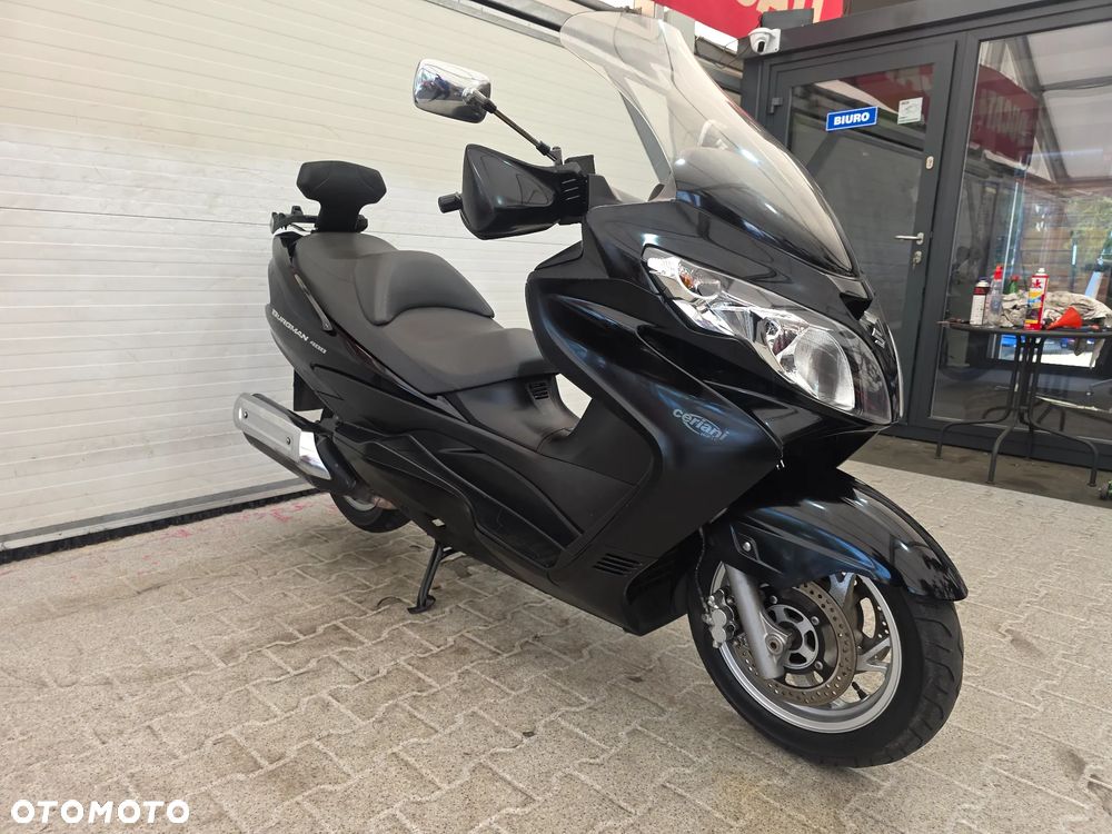 Suzuki Burgman - 7