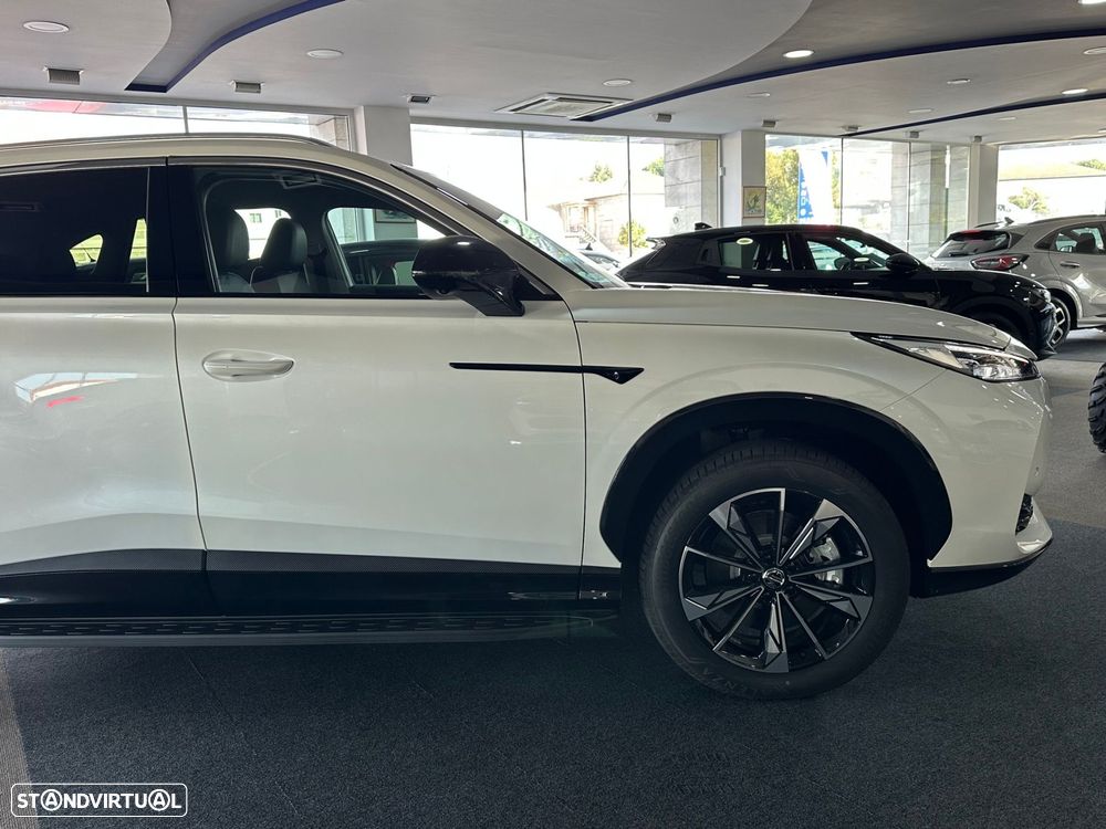 MG HS 1.5 Plug-in Hybrid Luxury - 32