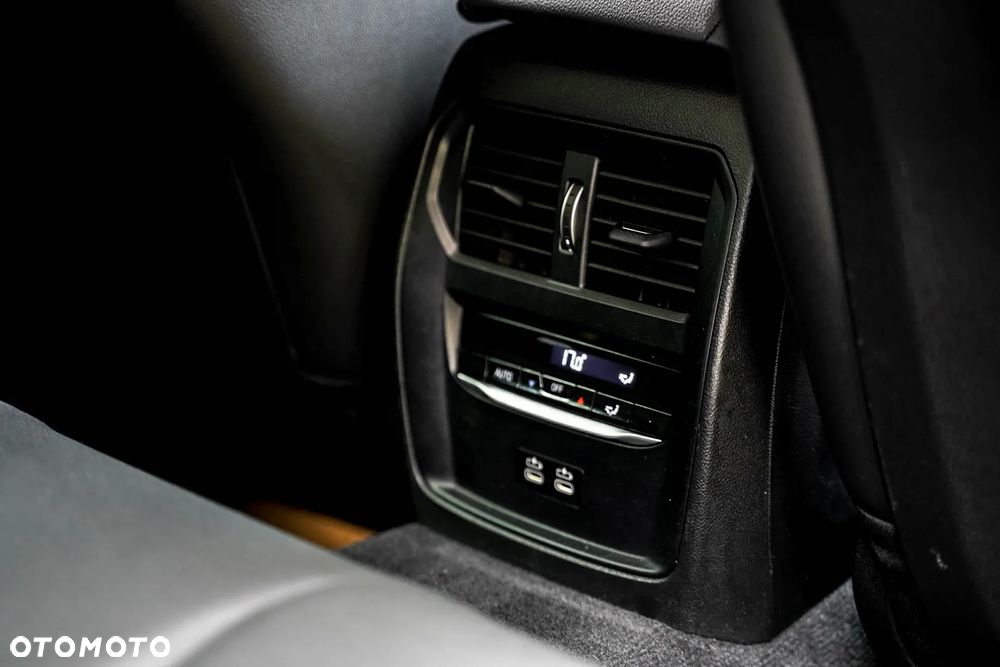 BMW Seria 3 320d Advantage sport - 36