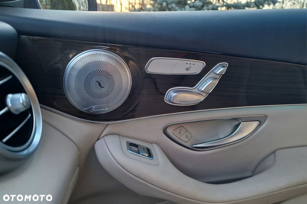 Mercedes-Benz GLC 300 4Matic 9G-TRONIC Exclusive - 11