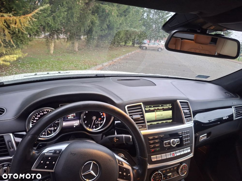 Mercedes-Benz ML - 8