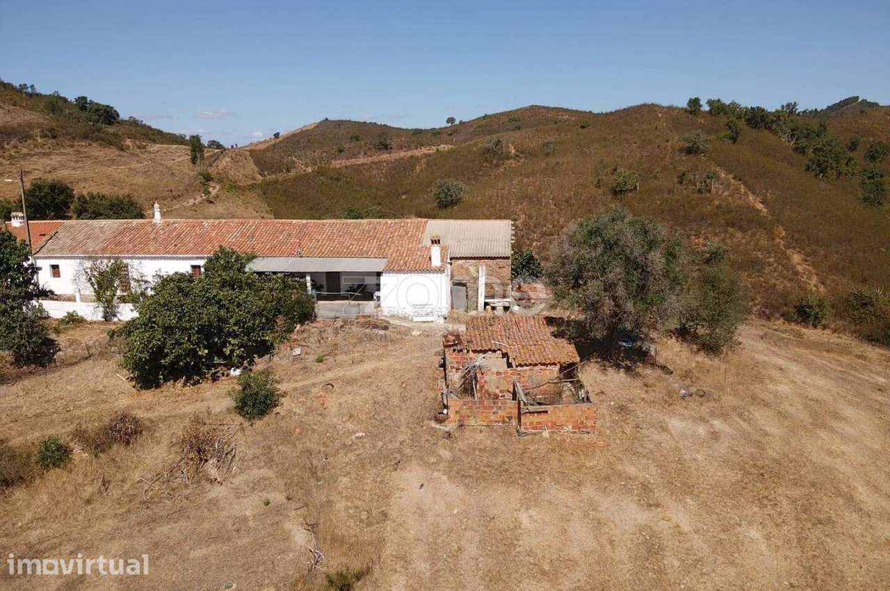 Quinta em Barranco da Alcaria, São Marcos da Serra - Grande imagem: 2/57