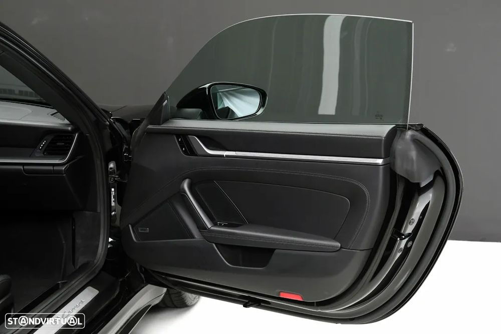 Porsche 911 (992) Carrera PDK - 11