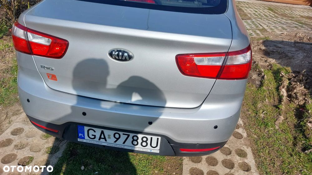 Kia Rio 1.2 M - 6