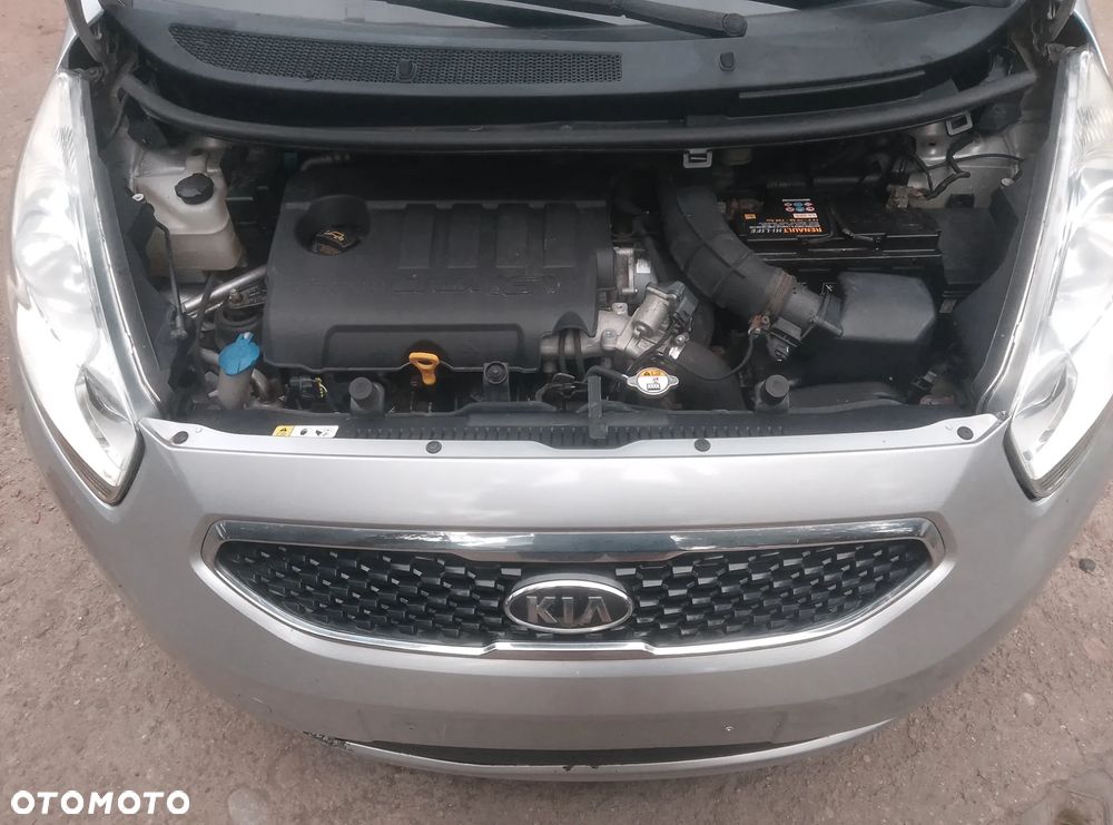 Kia Venga 1.6 CRDi 128 Dream Team Edition - 10