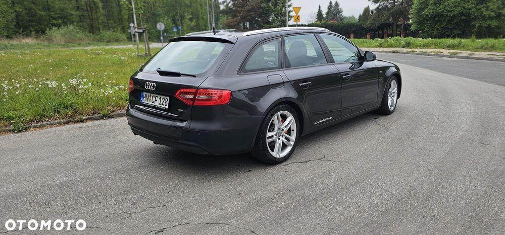 Audi A4 Avant 2.0 TDI DPF quattro S tronic S line Sportpaket - 2