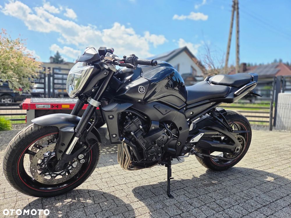 Yamaha XSR - 9