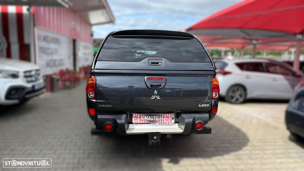 Mitsubishi L200 2.5 DI-D CD Invite CC 4WD - 17