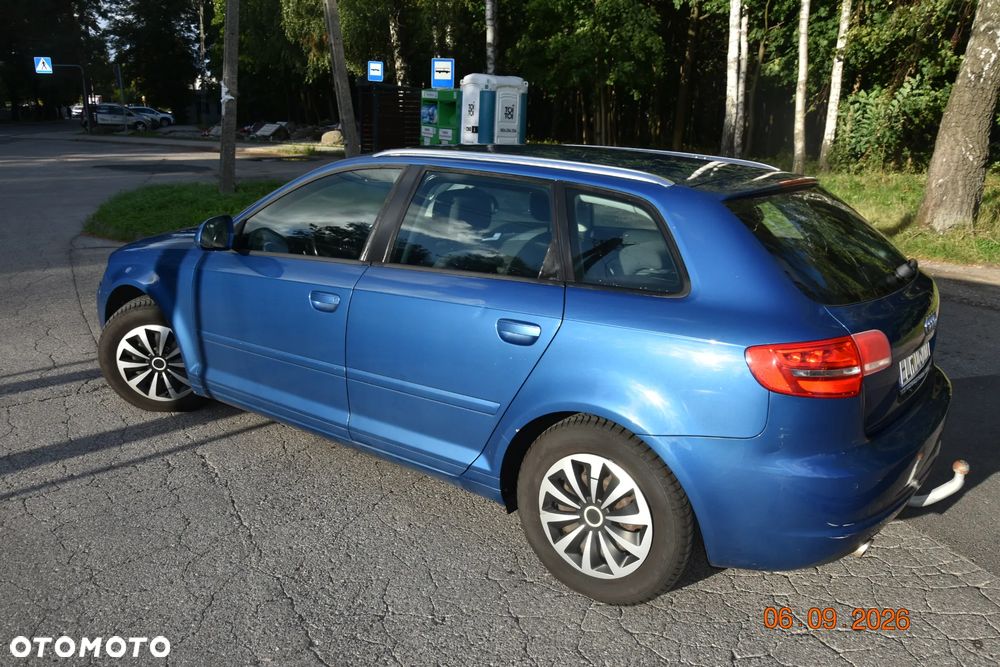 Audi A3 Sportback - 2