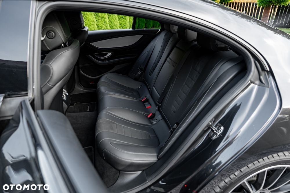Mercedes-Benz CLS 350 9G-TRONIC AMG Line - 20