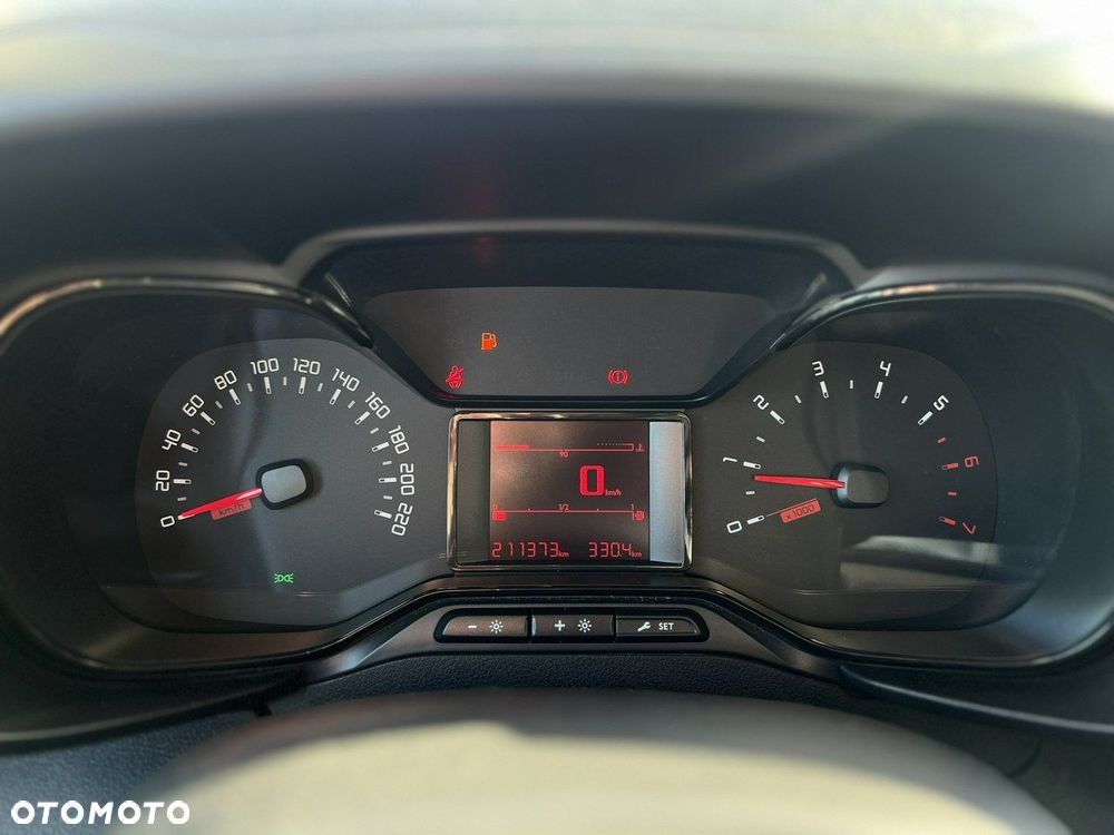 Toyota Proace City 1.5 D-4D Long 2,3t Active (bryg.) - 23