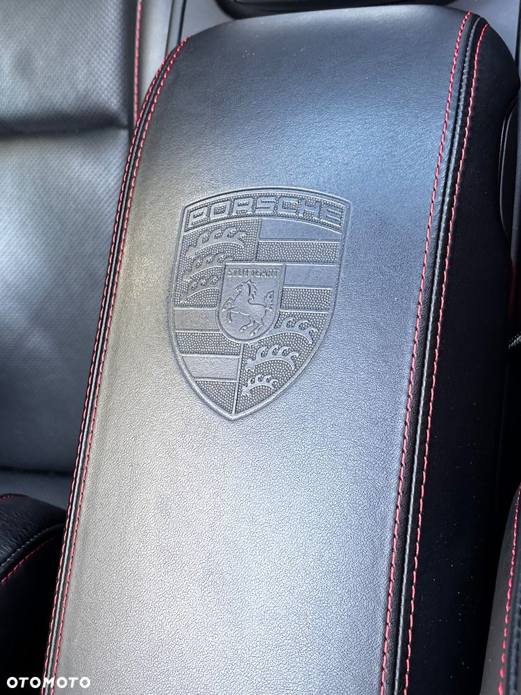 Porsche 911 Targa 4S PDK - 25